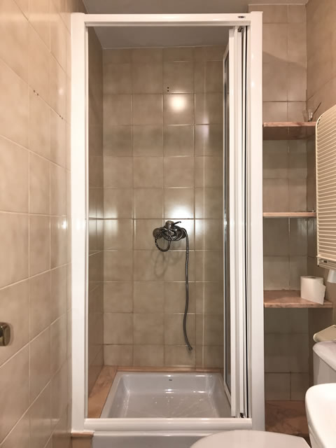 2 hojas plegables a la derecha