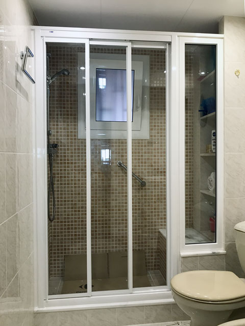 con fijo sobre poyete