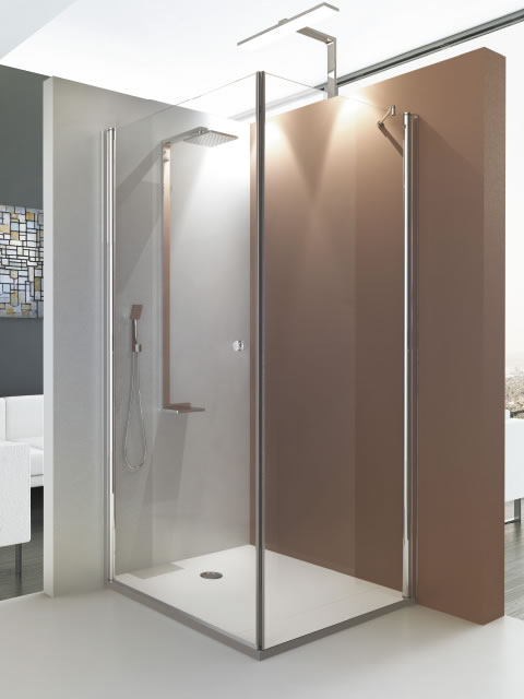 mampara angular un fijo y una puerta abatible