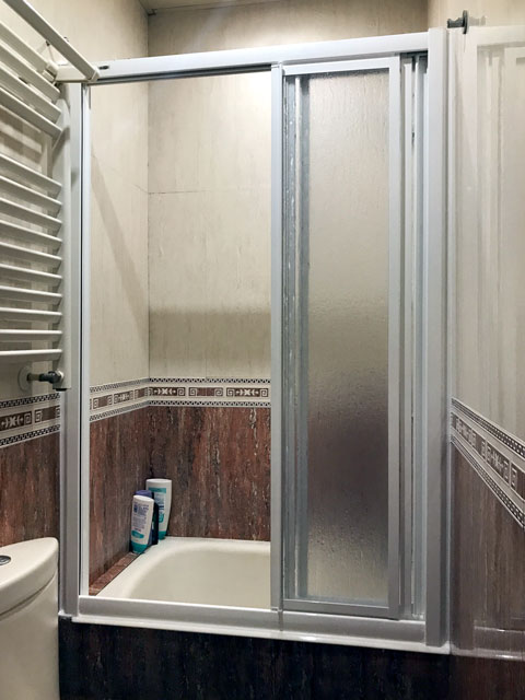 mampara 3 hojas correderas de bañera pequeña