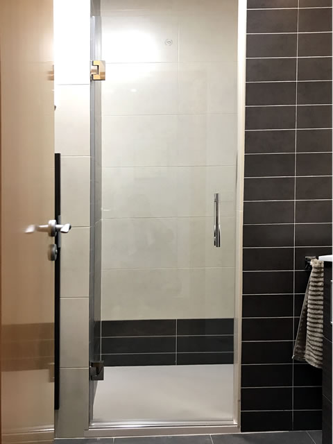 Una hoja abatible recien montada