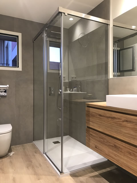 Mamapara angular cristal transparente