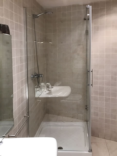 1 hoja abatible y 1 fijo lateral vista fijo