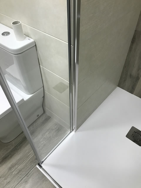 dos hojas plegables y acabado fijo