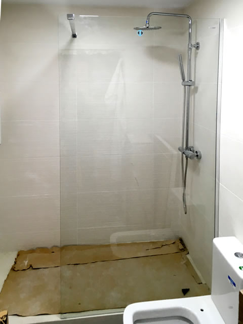 Mampara fija montada