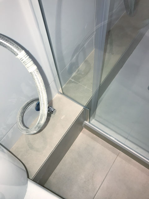 vista detallada de escalón en fijo